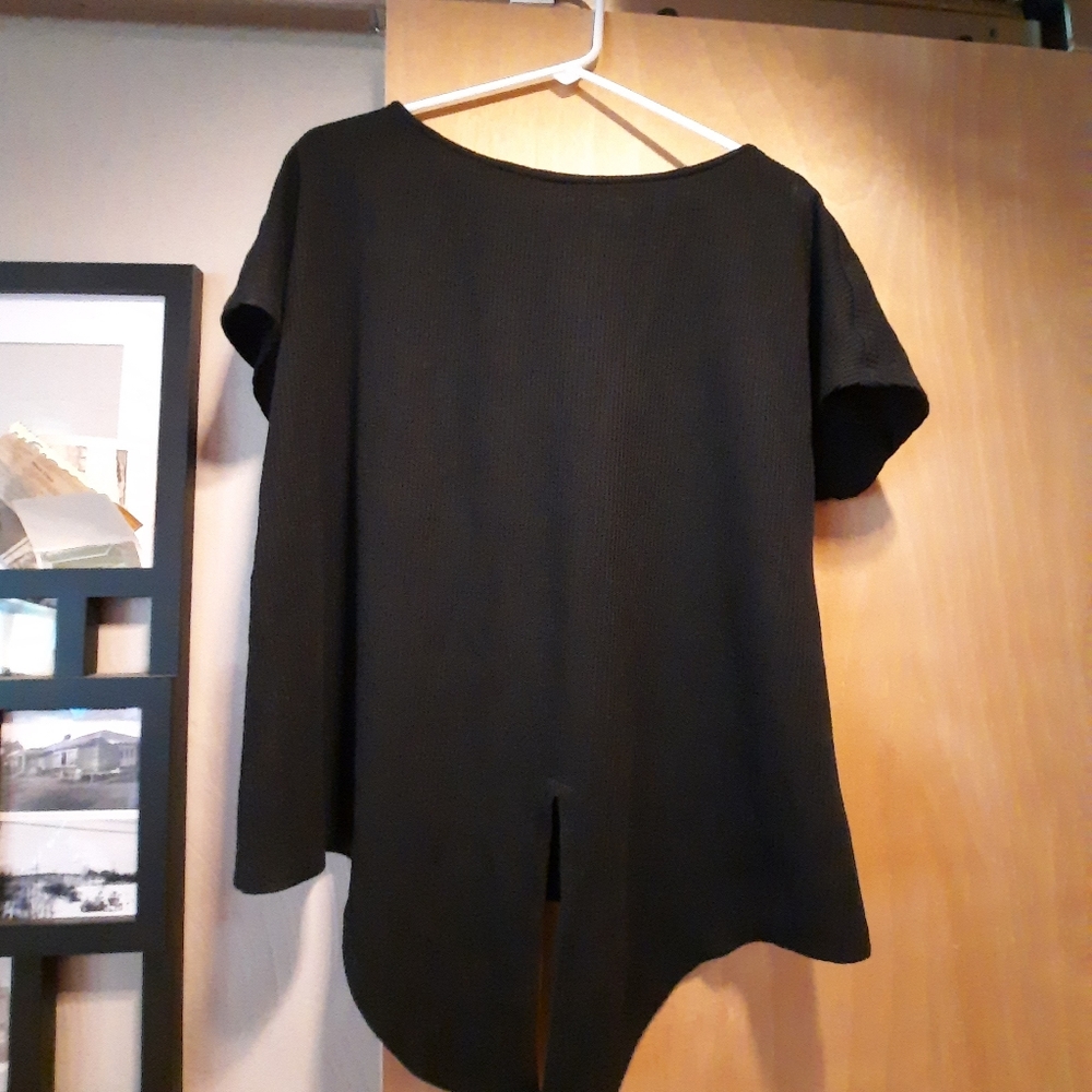 Shirt - Picture 3 of 5